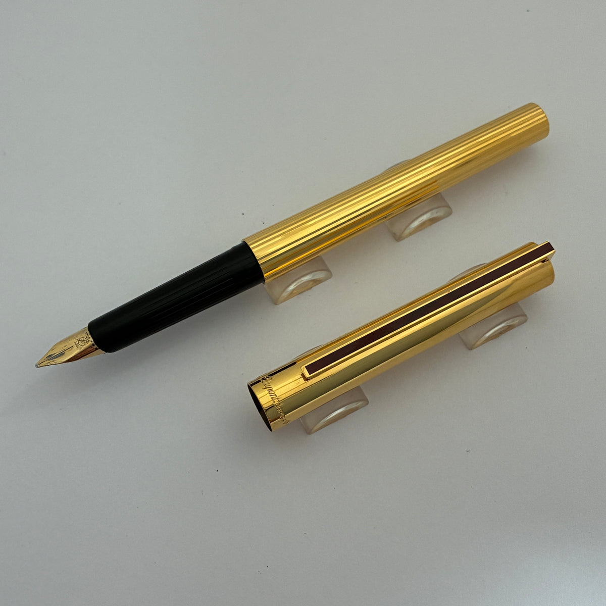 S.T Dupont 925 Vermeil Fountain Pen - France