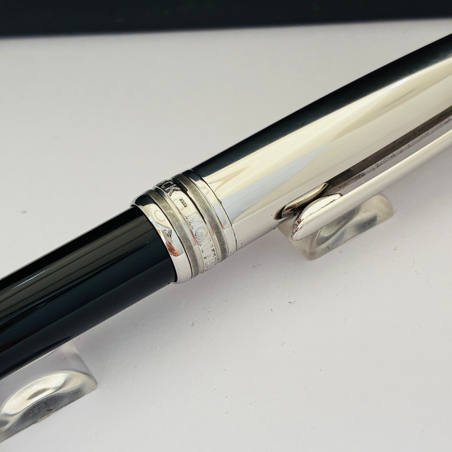 Montblanc Meisterstück Solitaire Steel Classique Ballpoint Pen