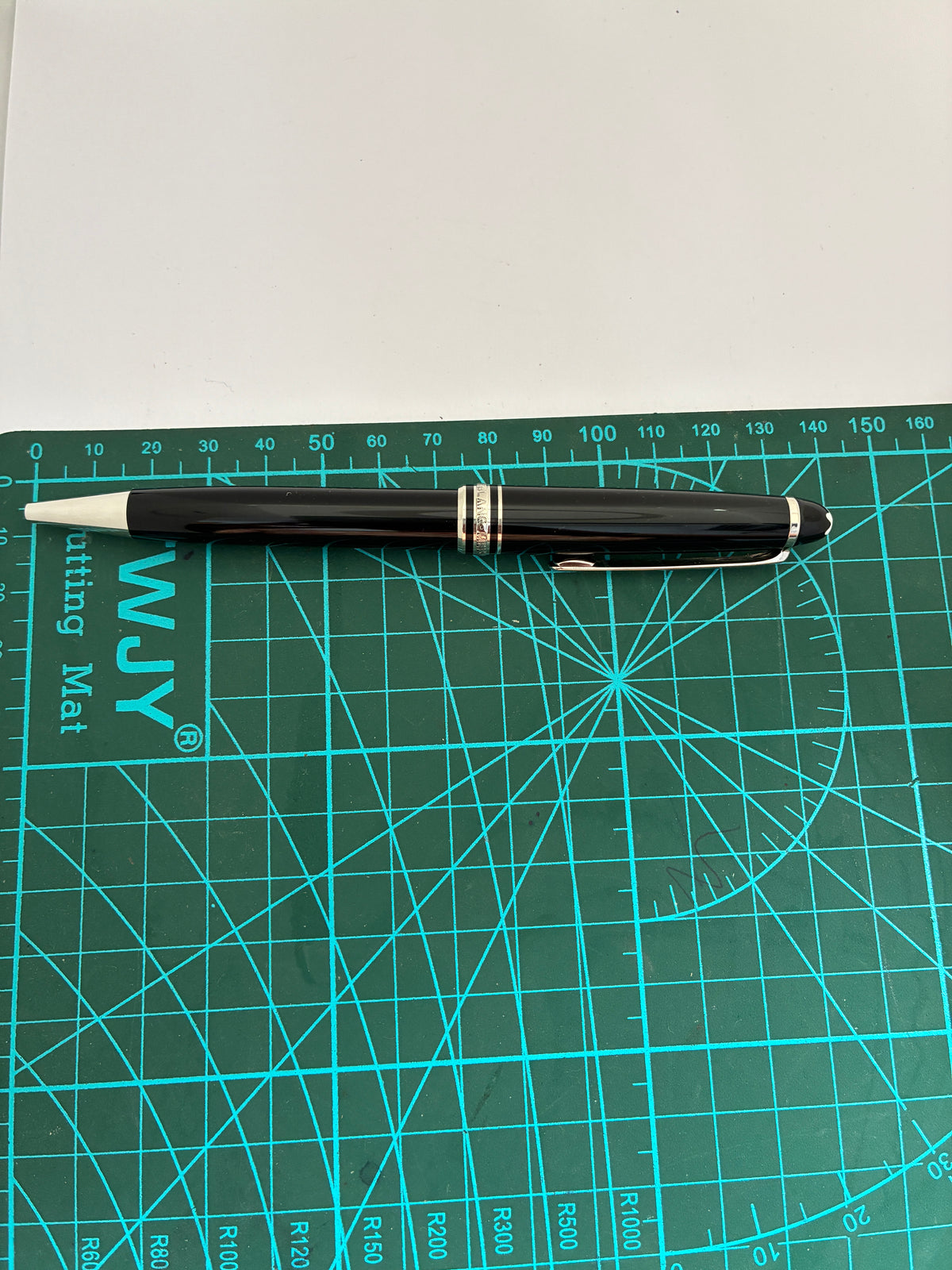 Montblanc Meisterstuck Classique Platinum Trim ballpoint pen