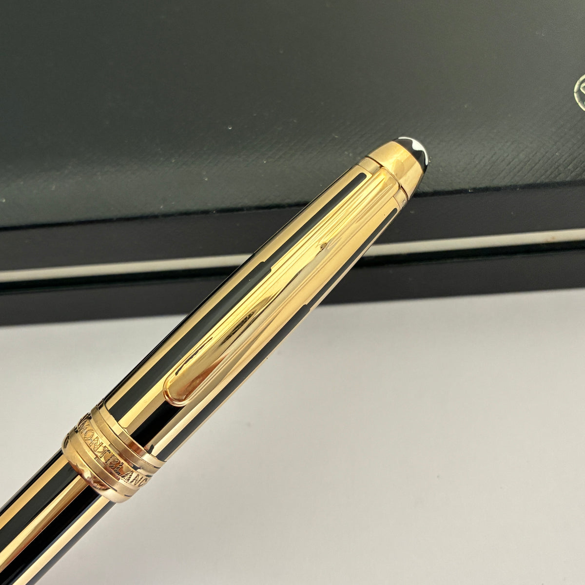 MONTBLANC Meisterstück Solitaire Black/Gold Stripe Ballpen - Germany
