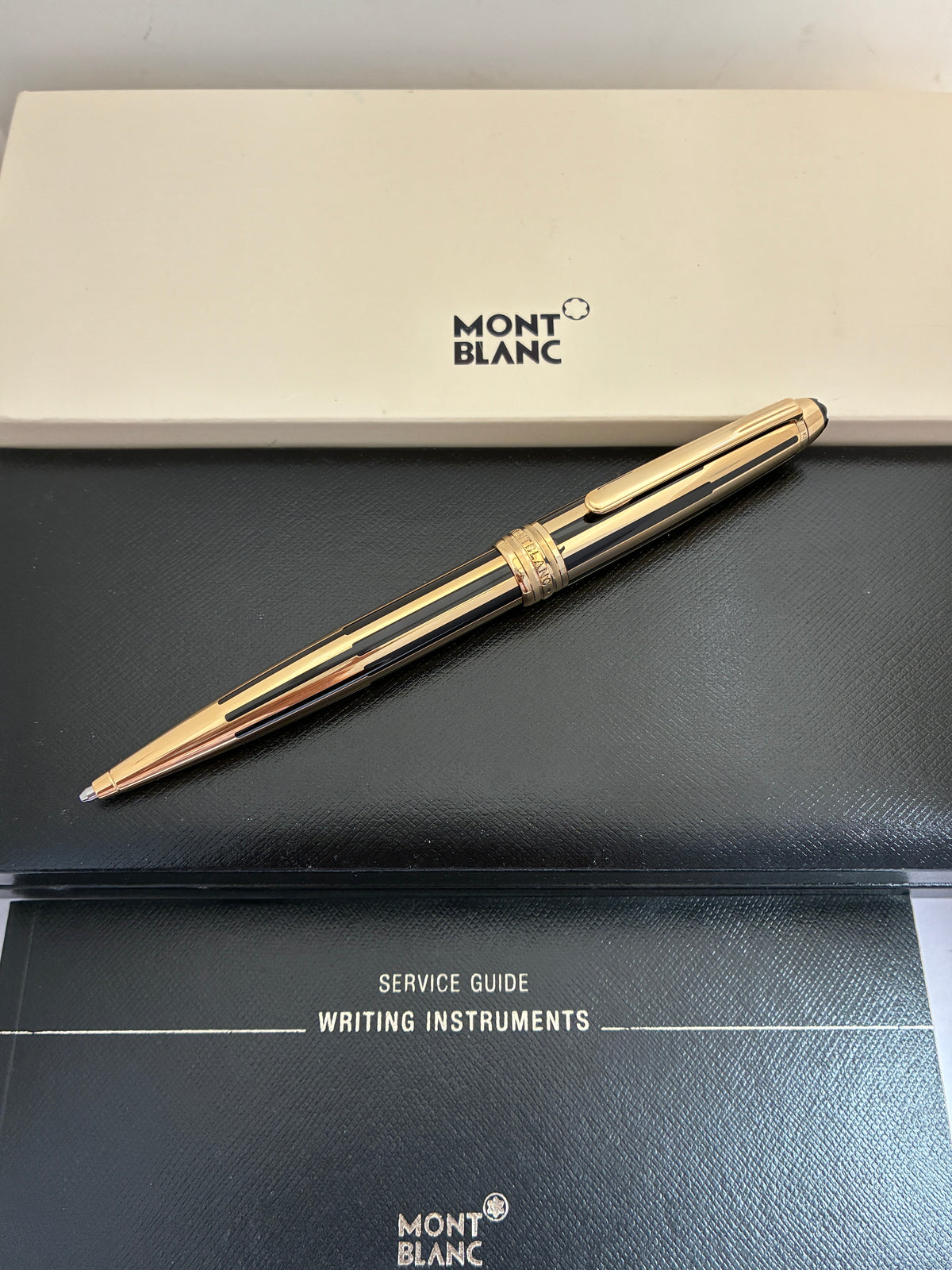 MONTBLANC Meisterstück Solitaire Black/Gold Stripe Ballpen - Germany