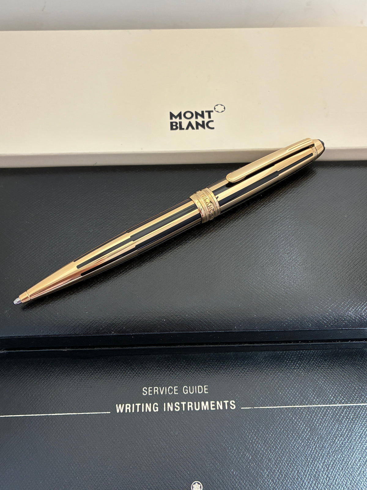 MONTBLANC Meisterstück Solitaire Black/Gold Stripe Ballpen - Germany