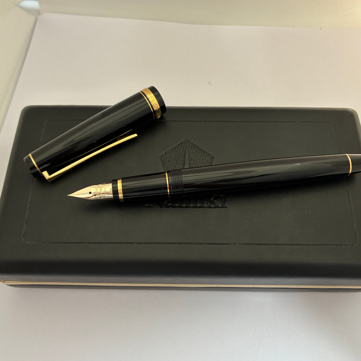 Falcon By Namiki Pilot Fountain Pen- Black