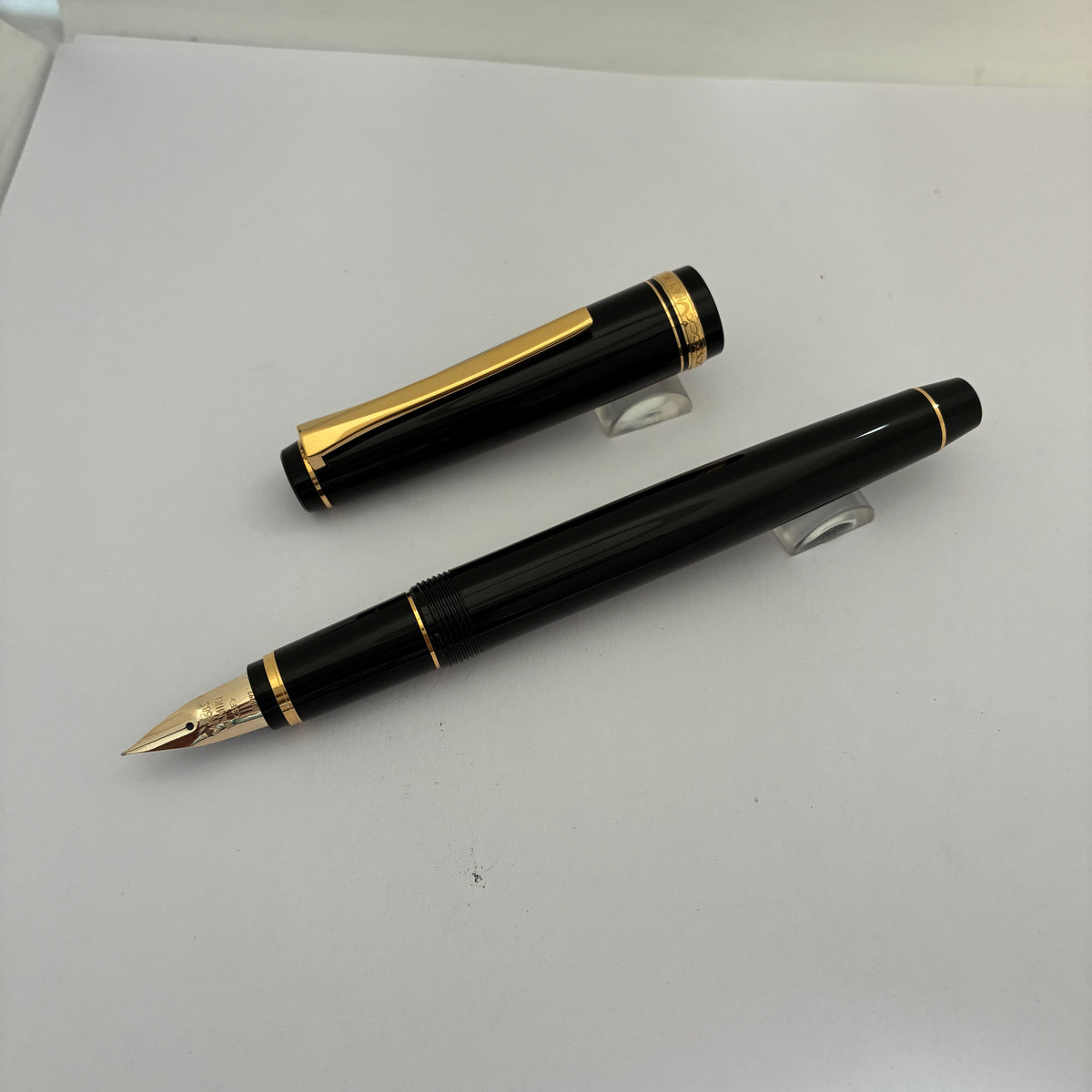 Falcon By Namiki Pilot Fountain Pen- Black