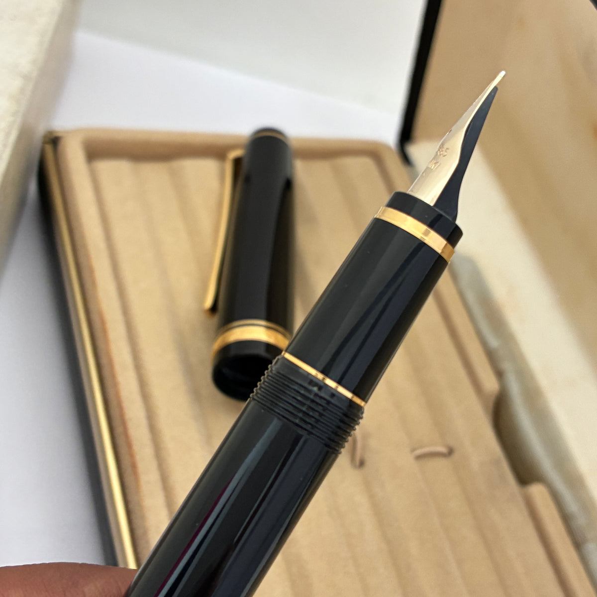 Falcon By Namiki Pilot Fountain Pen- Black