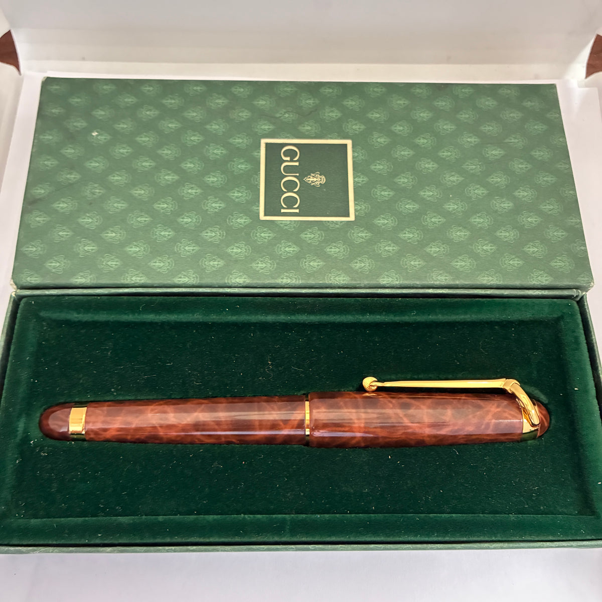 Gucci Red Marble Resin Fountain Pen