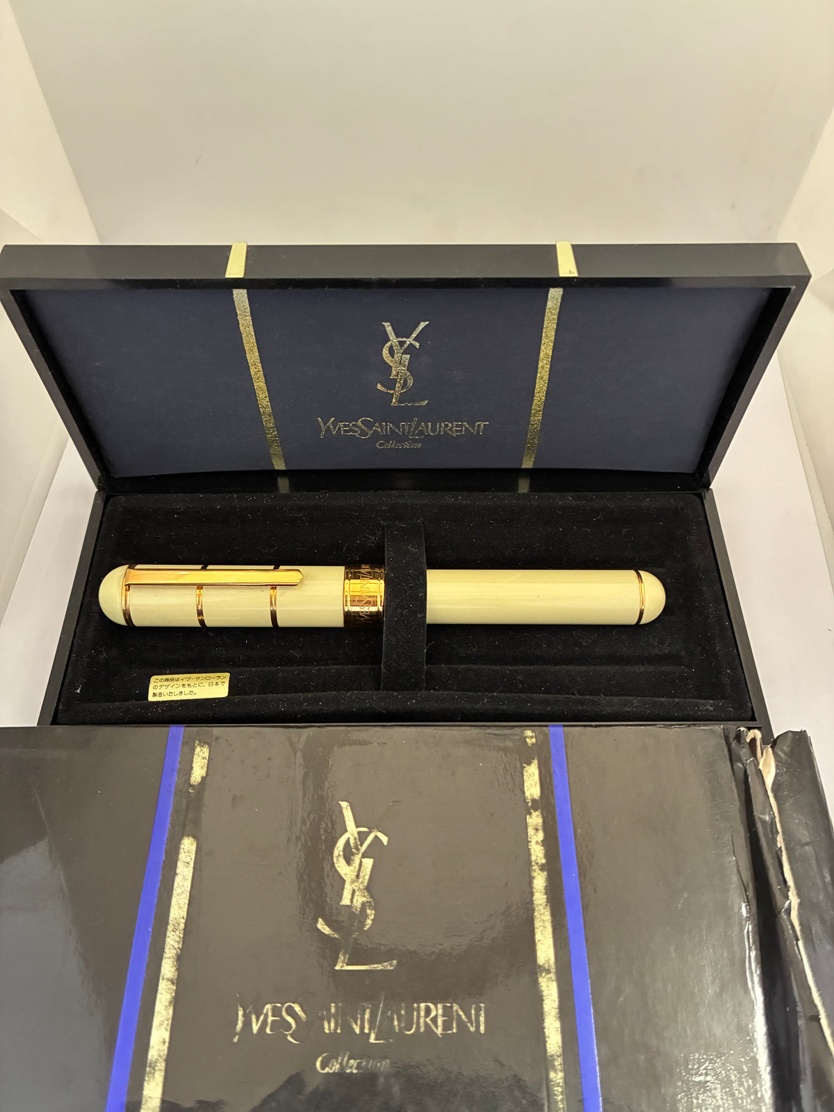 Yves Saint Laurent YSL Fountain Pen White Lacquer & Gold Tone