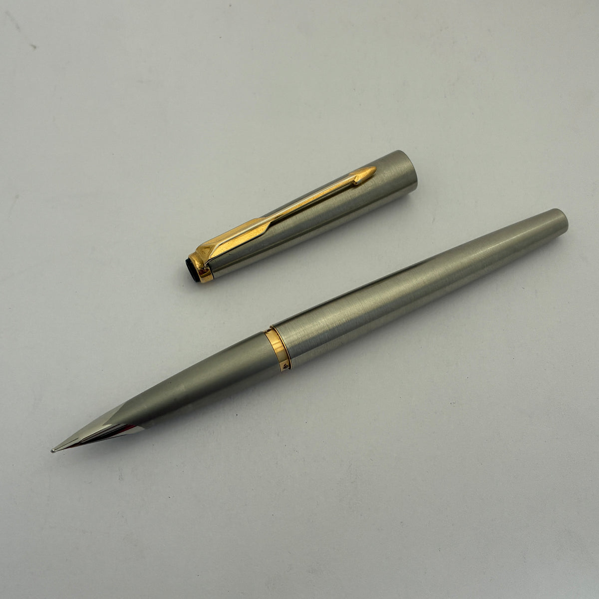 Vintage Parker 50 Falcon Metal Fountain Pen