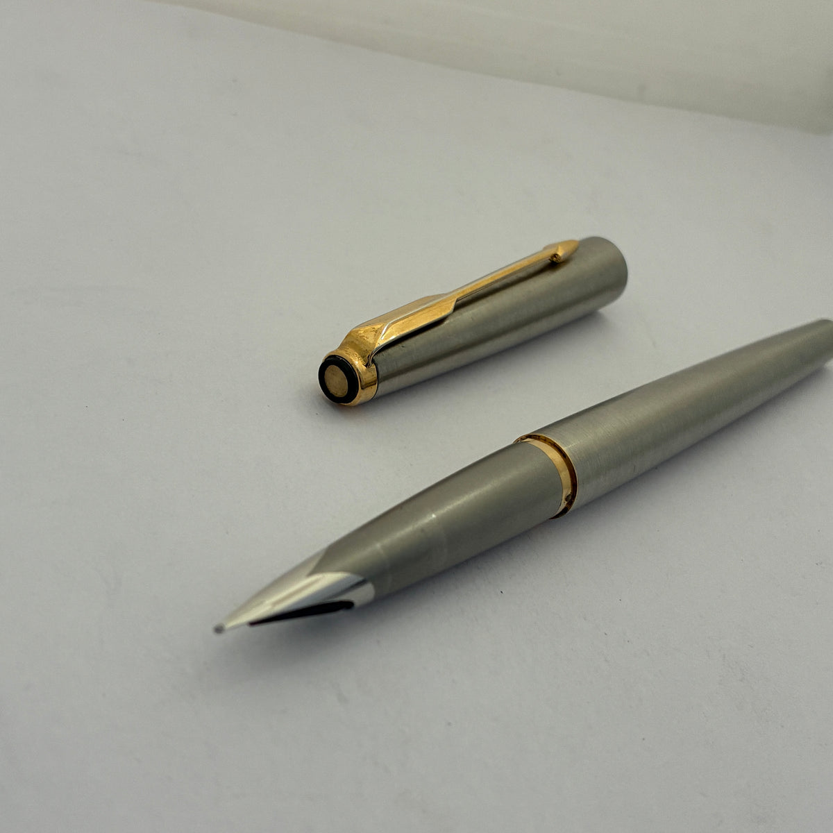 Vintage Parker 50 Falcon Metal Fountain Pen