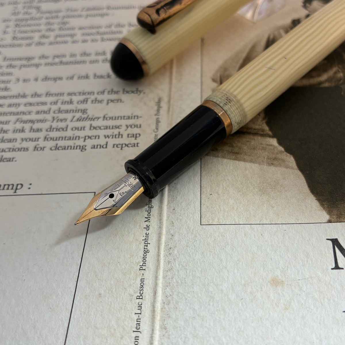 Francois Yves Luthier Modigliani White Limited Edition Fountain Pen
