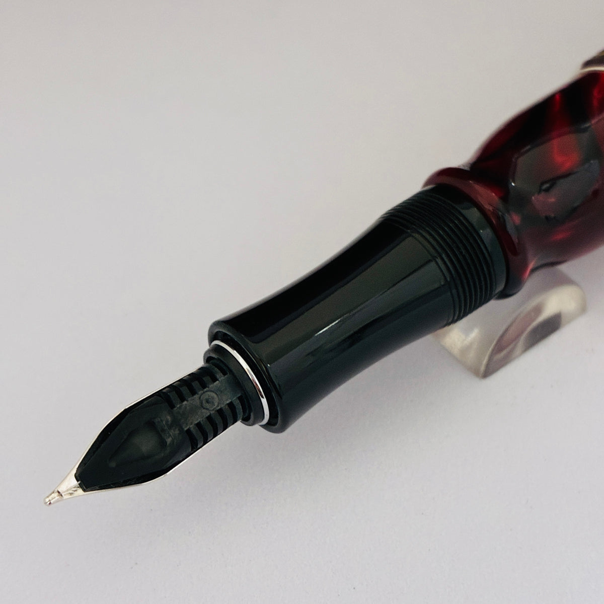 Curtis Australia Elegance Fountain Pen Red w Sterling Silver Appointment