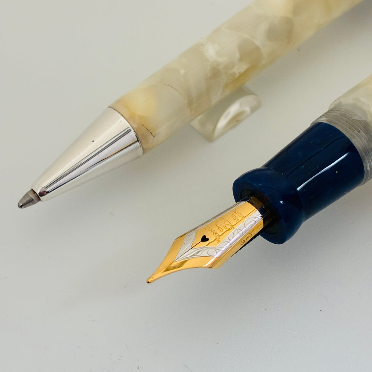 Delta Israel 50 LE Fountain Pen Set - White & Blue Resin, Sterling Trim