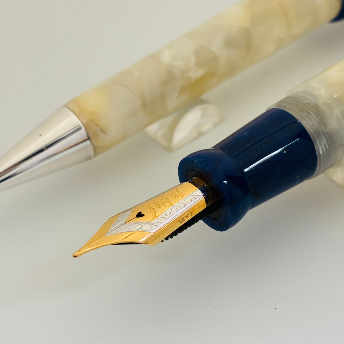 Delta Israel 50 LE Fountain Pen Set - White & Blue Resin, Sterling Trim