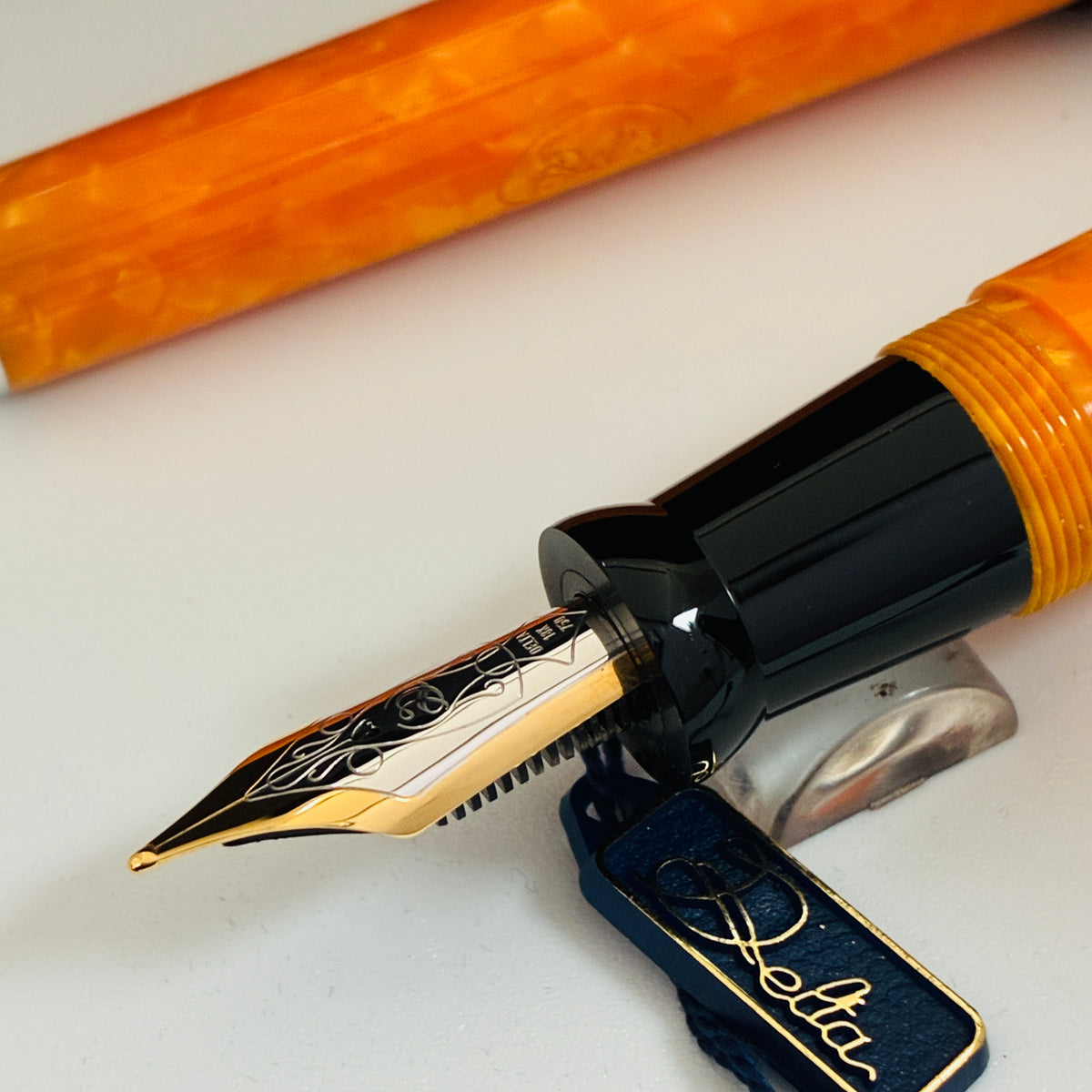 Delta Colosseum 1996 Limited Edition Fountain & Ballpen Set