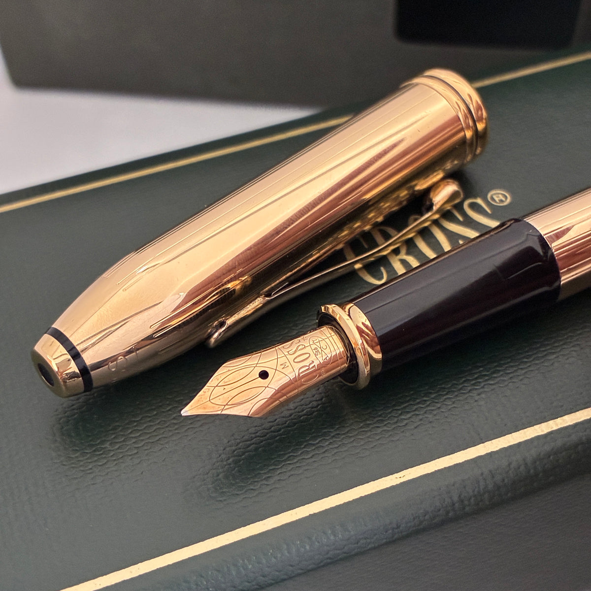 Cross Townsend 18kt Gold-Filled Fountain Pen - Made in USA