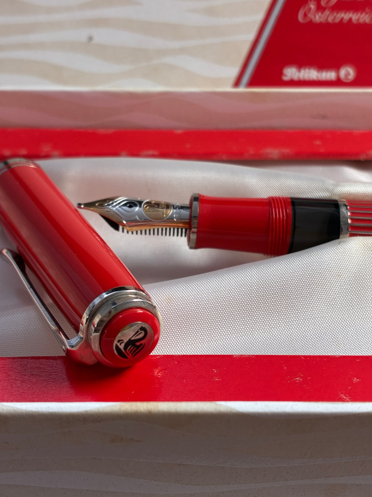 Pelikan "1000 Years of Austria(1000 Jahre Osterreich) LE Fountain Pen