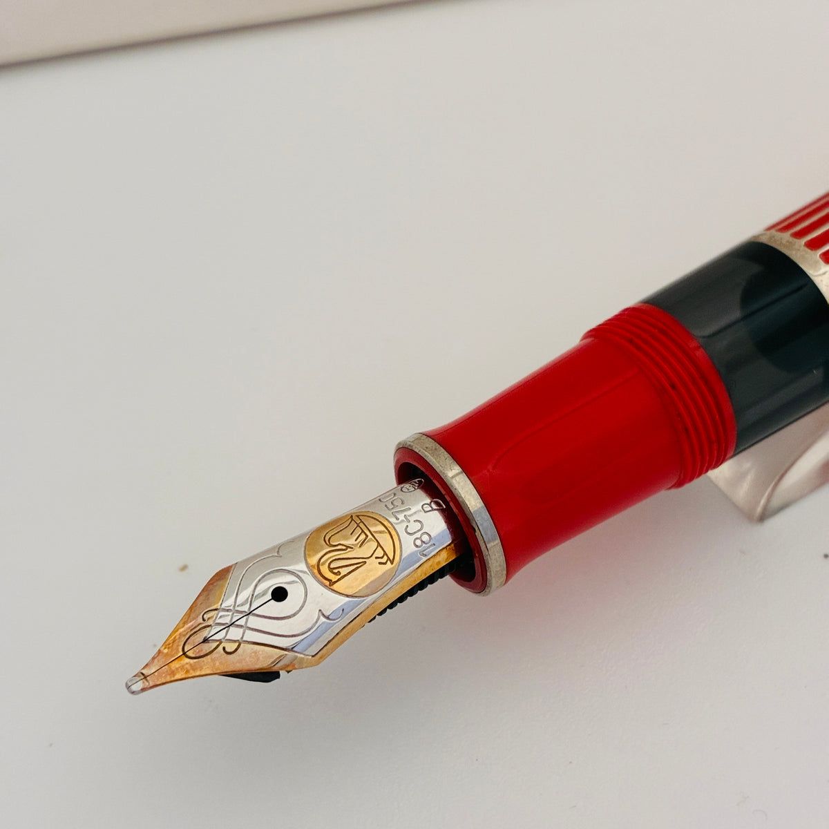 Pelikan "1000 Years of Austria(1000 Jahre Osterreich) LE Fountain Pen