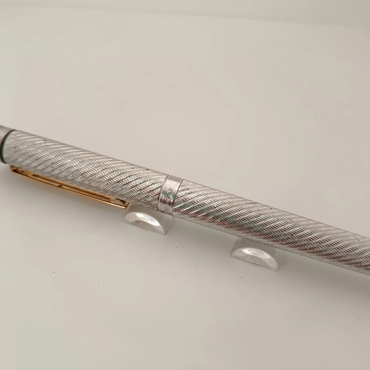 Sheaffer Targa Silver Plated 14kt Gold Nib Fountain Pen