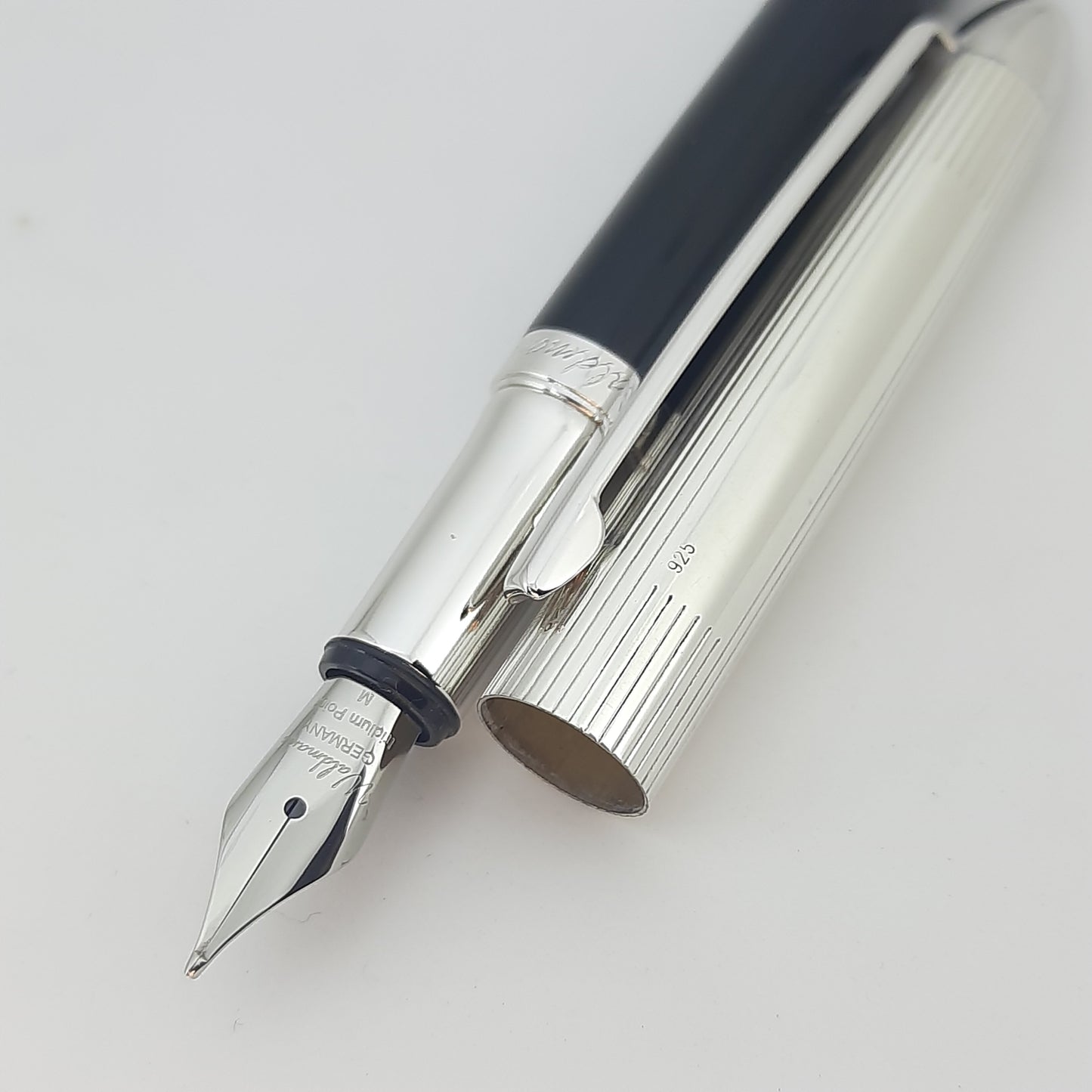 Waldmann Sterling Silver Fountain Pen Pocket Black Lacquer Medium Nib