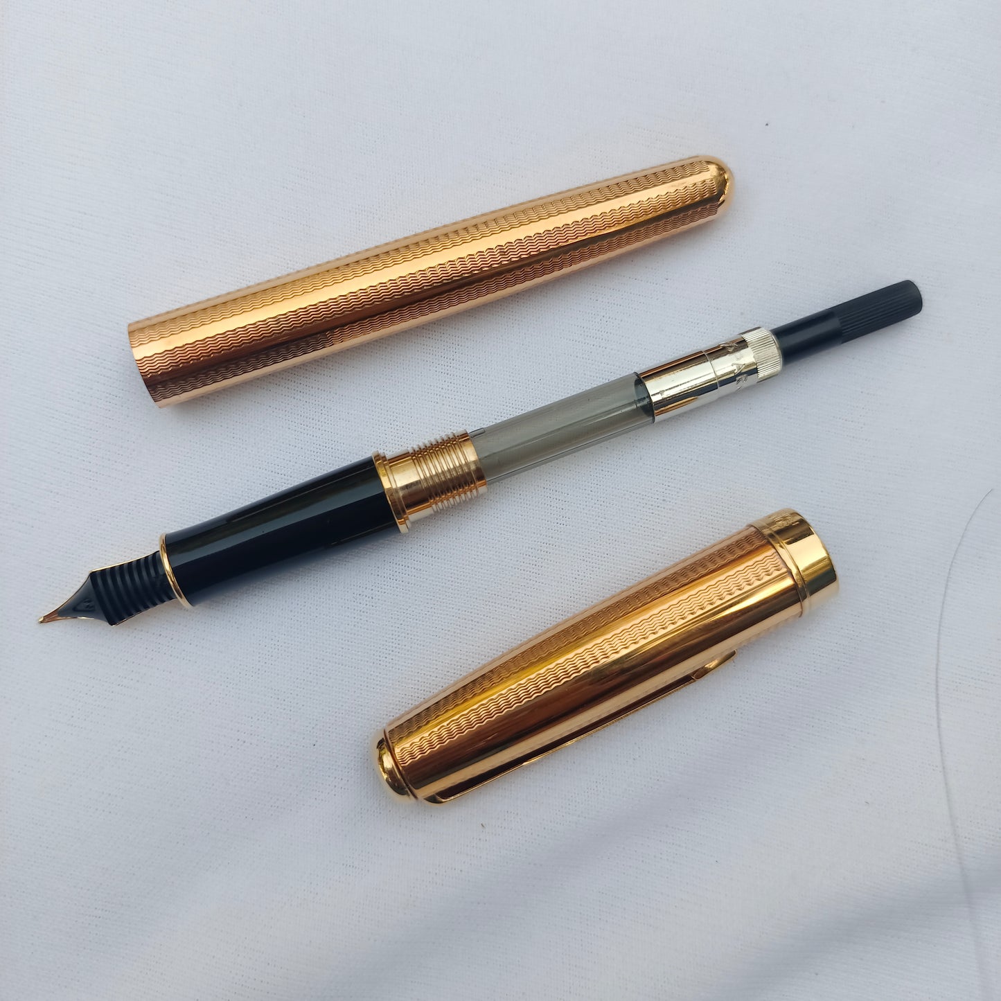 Parker Sonnet Cascade 18kt Medium Gold Nib Fountain Pen