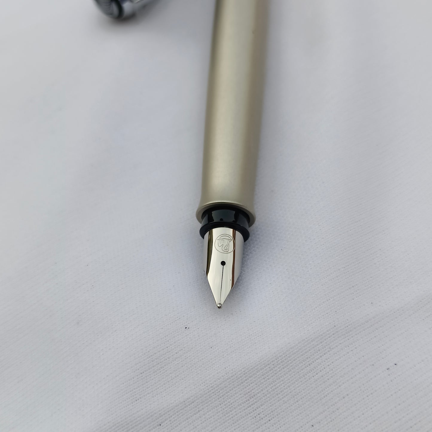 Pelikan Epoch P360 Cartridges Fountain Pen Titan-Silver
