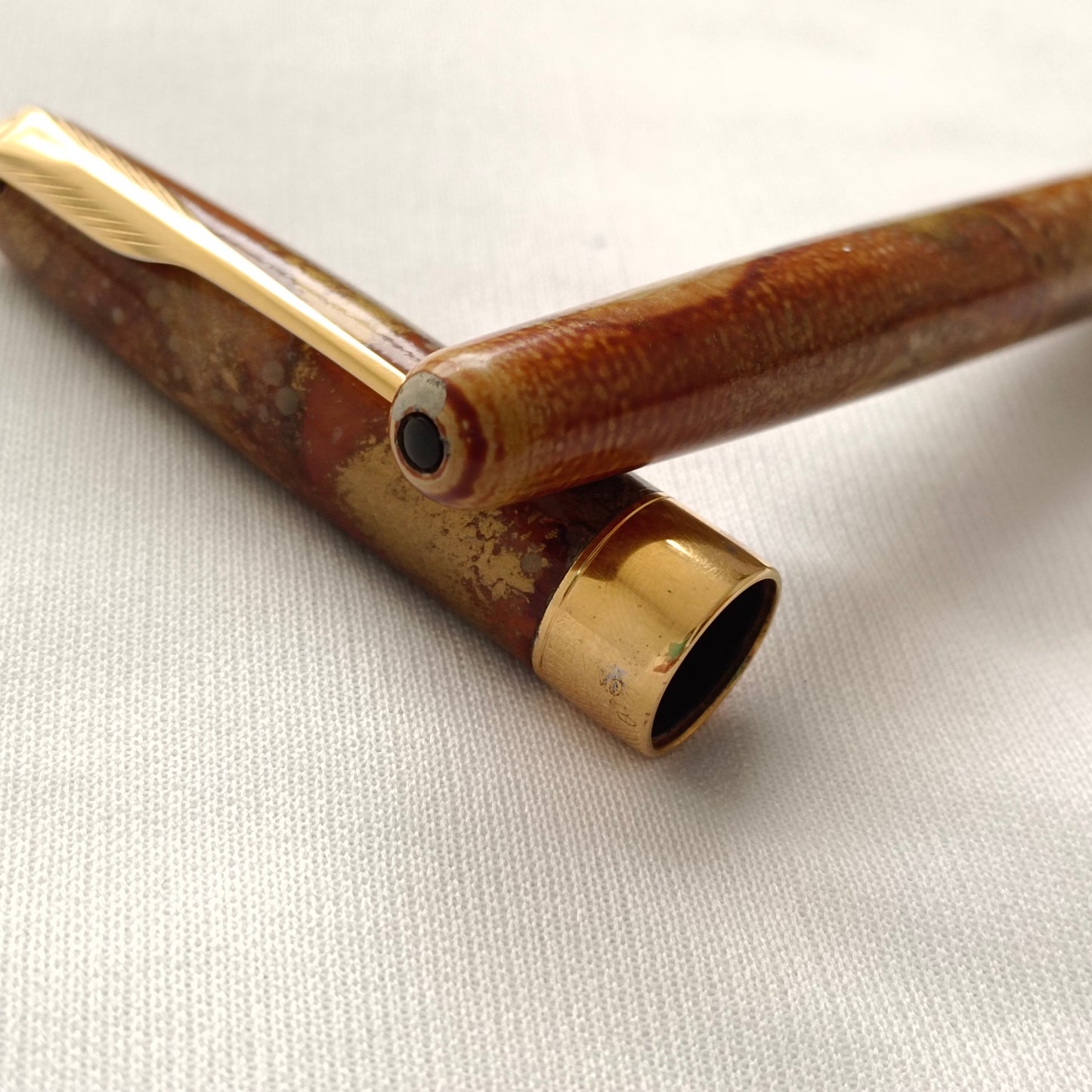 Parker Sonnet Fountain Pen, Amber, Chinese Lacque with 18kt Gold Nib